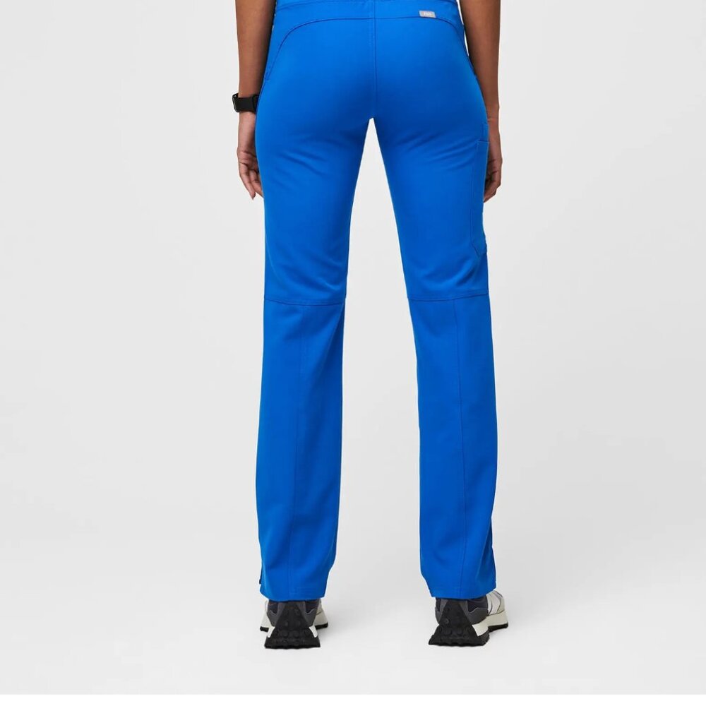 FIGS Kade Cargo Scrub Pants in Blue (M) - Picture 5 of 5